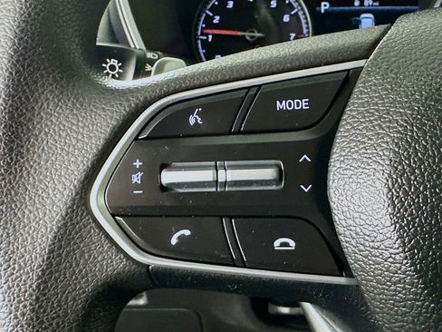 Used 2023 Hyundai Santa Fe SE image 9