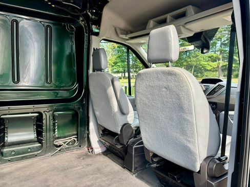 Used 2018 Ford Transit 250 148 Medium Roof RWD image 22