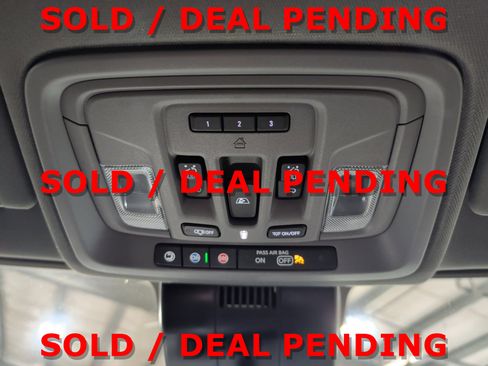 Used 2025 GMC Sierra 3500 Denali w/ Denali Reserve Package image 12