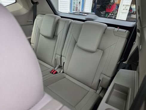 Used 2021 Volkswagen Atlas SE w/ Towing Package AWD/4WD image 8