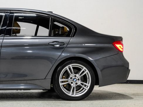 Used 2018 BMW 340i 340i Sedan 4D image 11