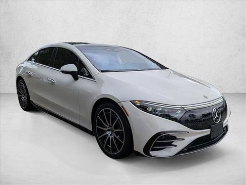 Certified 2023 Mercedes-Benz EQS 580 4MATIC Sedan image 3