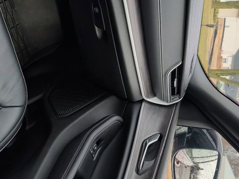 Used 2024 Jeep Grand Cherokee Limited w/ Luxury Tech Group II image 22