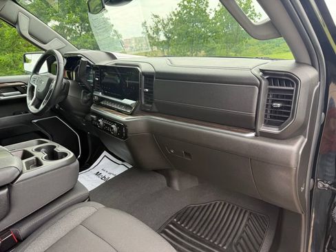 Used 2023 Chevrolet Silverado 1500 RST AWD/4WD image 22