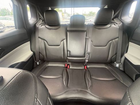 Used 2025 Jeep Compass Limited image 39