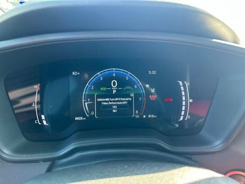 Used 2025 Toyota Corolla SE w/ SE Premium Package FWD image 12