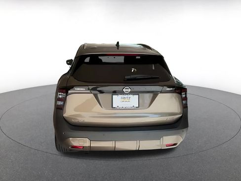 Used 2026 Nissan Kicks SV w/ Cold Weather Package AWD/4WD image 9