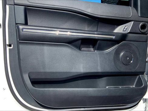 Used 2021 Ford Expedition XLT image 21