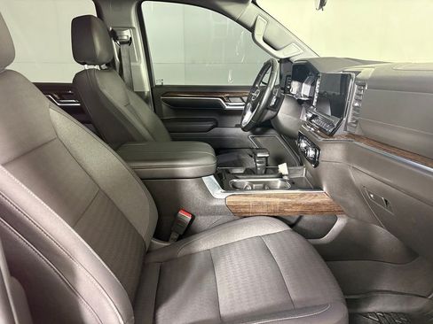 Used 2024 GMC Sierra 1500 Elevation w/ X31 Off-Road Package AWD/4WD image 14