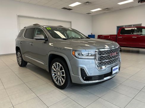 Used 2023 GMC Acadia Denali AWD/4WD image 4