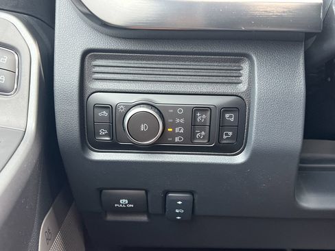 New 2026 Ford F250 Lariat w/ Black Appearance Package AWD/4WD image 16
