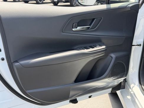 New 2026 Toyota Prius Plug-In Hybrid FWD image 17