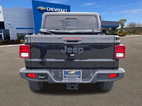 Used 2021 Jeep Gladiator Sport AWD/4WD image 25