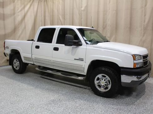 Used 2006 Chevrolet Silverado 2500 LT image 1