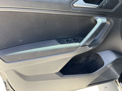 Used 2019 Volkswagen Tiguan S FWD image 13