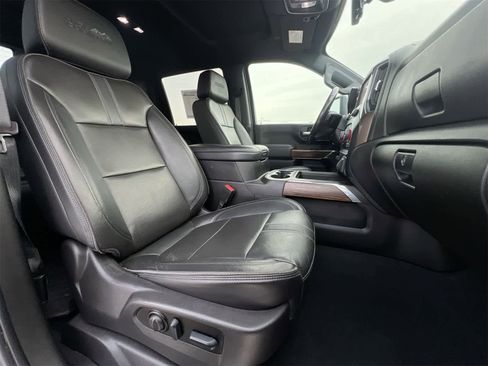 Used 2022 Chevrolet Silverado 2500 High Country image 21