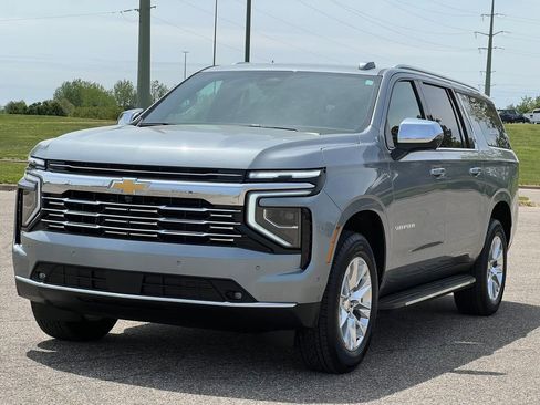 Certified 2025 Chevrolet Suburban Premier AWD/4WD image 51