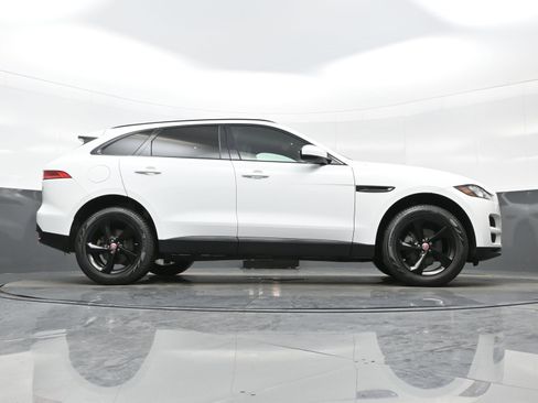 Used 2018 Jaguar F-PACE Premium AWD/4WD image 32