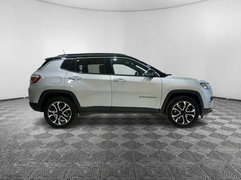 Used 2023 Jeep Compass Limited image 6