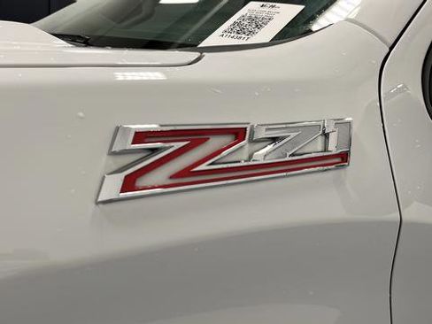 Used 2022 Chevrolet Silverado 1500 LT Trail Boss w/ LT Trail Boss Premium Package AWD/4WD image 43