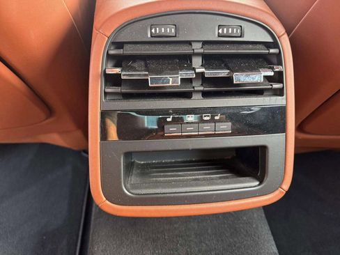 Used 2017 Maserati Quattroporte S GranLusso Q4 AWD/4WD image 24