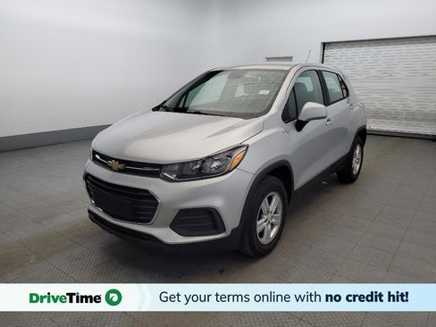 Used 2018 Chevrolet Trax LS image 1
