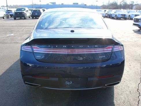 Used 2017 Lincoln MKZ Select image 4