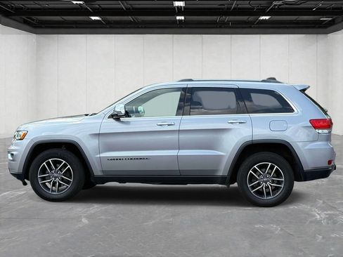 Used 2019 Jeep Grand Cherokee Limited w/ Trailer Tow Group IV AWD/4WD image 7