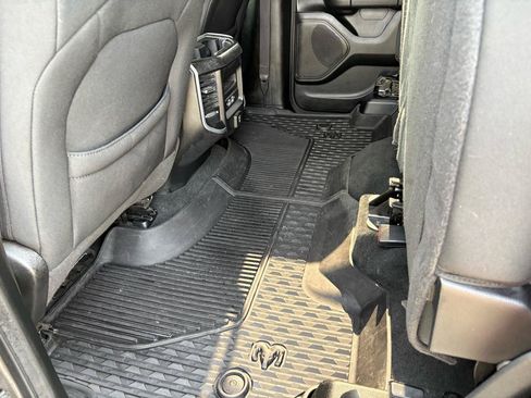 Used 2022 RAM 1500 Big Horn w/ Night Edition AWD/4WD image 41