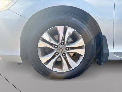 Used 2021 Honda Civic EX image 9