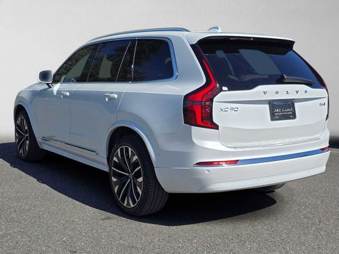Used 2026 Volvo XC90 B6 Plus w/ Protection Package Premier AWD/4WD image 5