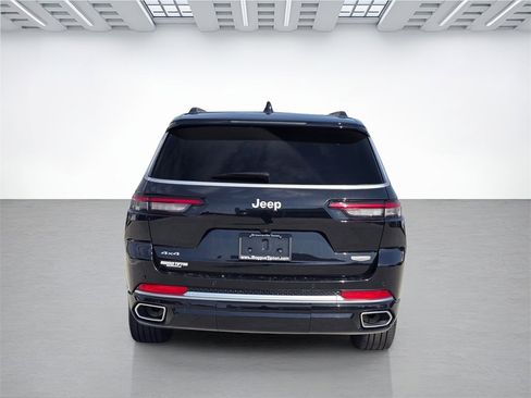 Used 2025 Jeep Grand Cherokee L Summit w/ Luxury Tech Group V image 4