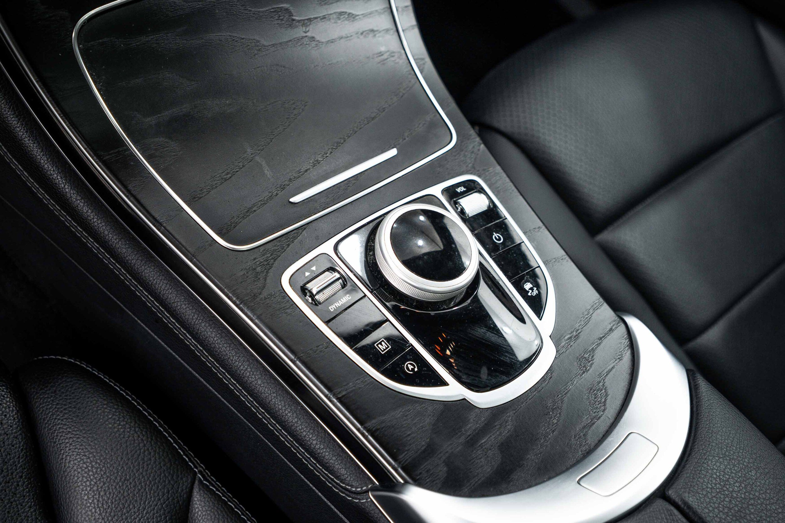 Used 2019 Mercedes-Benz GLC 300 4MATIC image 11