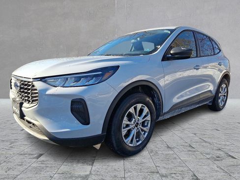 Used 2025 Ford Escape Active image 3