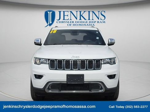 Used 2018 Jeep Grand Cherokee Limited AWD/4WD image 12