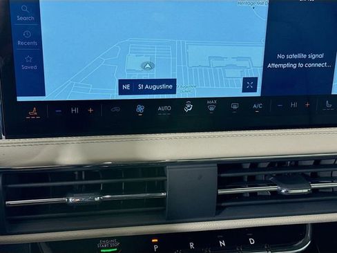 New 2026 Lincoln Corsair Premiere w/ Rear Removable Package Tray FWD image 17