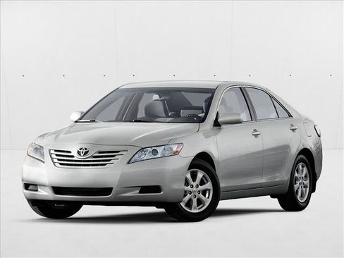 Used 2009 Toyota Camry XLE FWD image 1