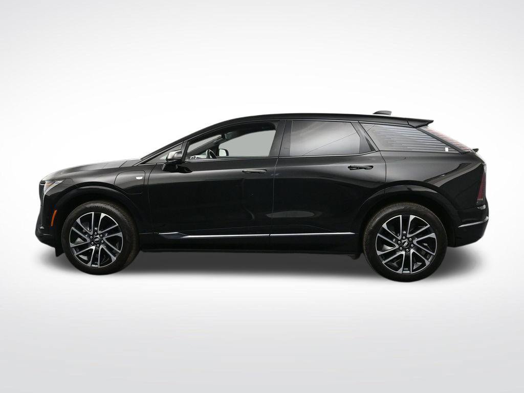 Used 2026 Cadillac Optiq Sport 1 AWD/4WD image 2