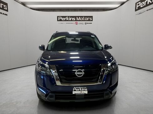 Used 2025 Nissan Pathfinder SV AWD/4WD image 9