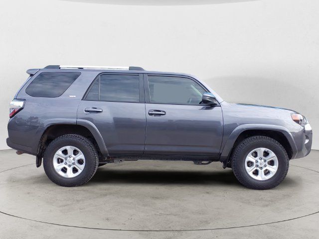 Used 2023 Toyota 4Runner SR5 AWD/4WD image 4