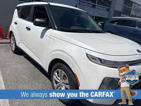 Used 2020 Kia Soul FWD image 2