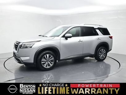 Used 2025 Nissan Pathfinder SL