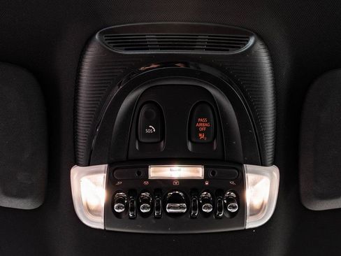 Used 2022 MINI Cooper Countryman S w/ Premium Package image 37