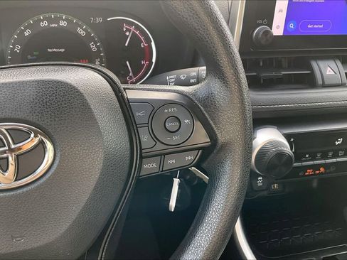 Used 2025 Toyota RAV4 LE image 24