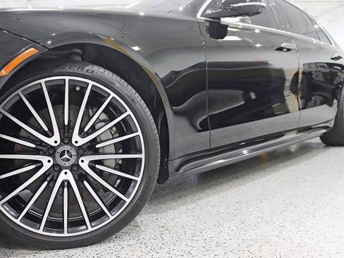 Used 2021 Mercedes-Benz S 580 4MATIC Sedan image 4
