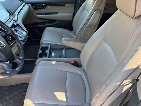 Used 2021 Honda Odyssey Elite image 11
