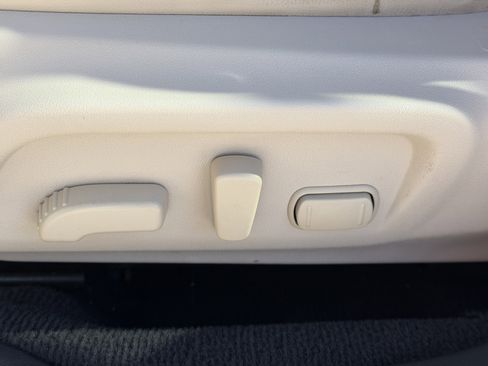 Used 2019 Subaru Outback 2.5i Limited image 17