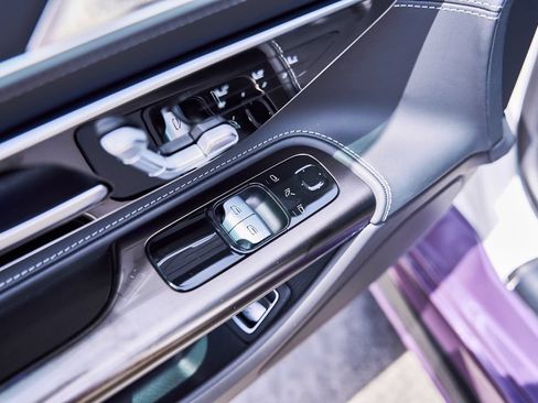 Used 2024 Mercedes-Benz AMG GT 63 image 34