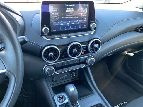 Used 2025 Nissan Sentra SV image 17