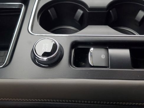 New 2026 Lincoln Corsair Premiere image 24